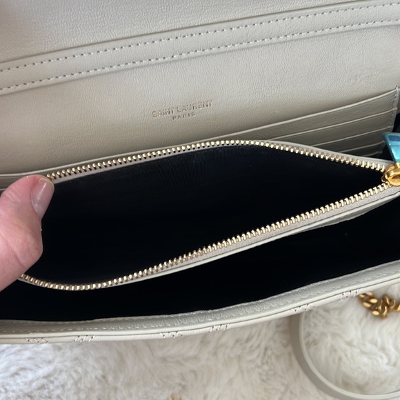 Ysl Becky bag like new/great condition - Picture 13 of 17